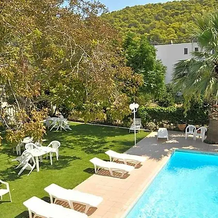 Otel Kaikas & 3*